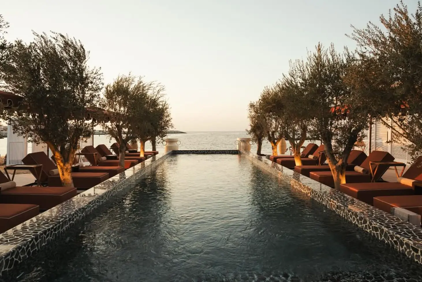 African Queen - Beach club in Dubai