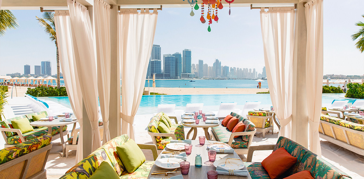 Gallery 7/40 - Beach club in Dubai
