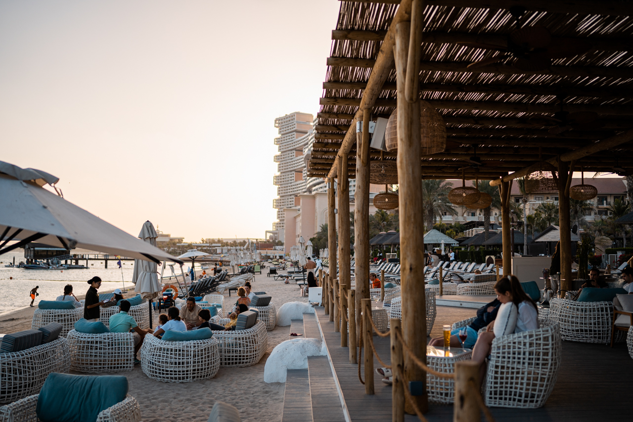 Laguna Beach Taverna & Lounge - Beach club in Dubai