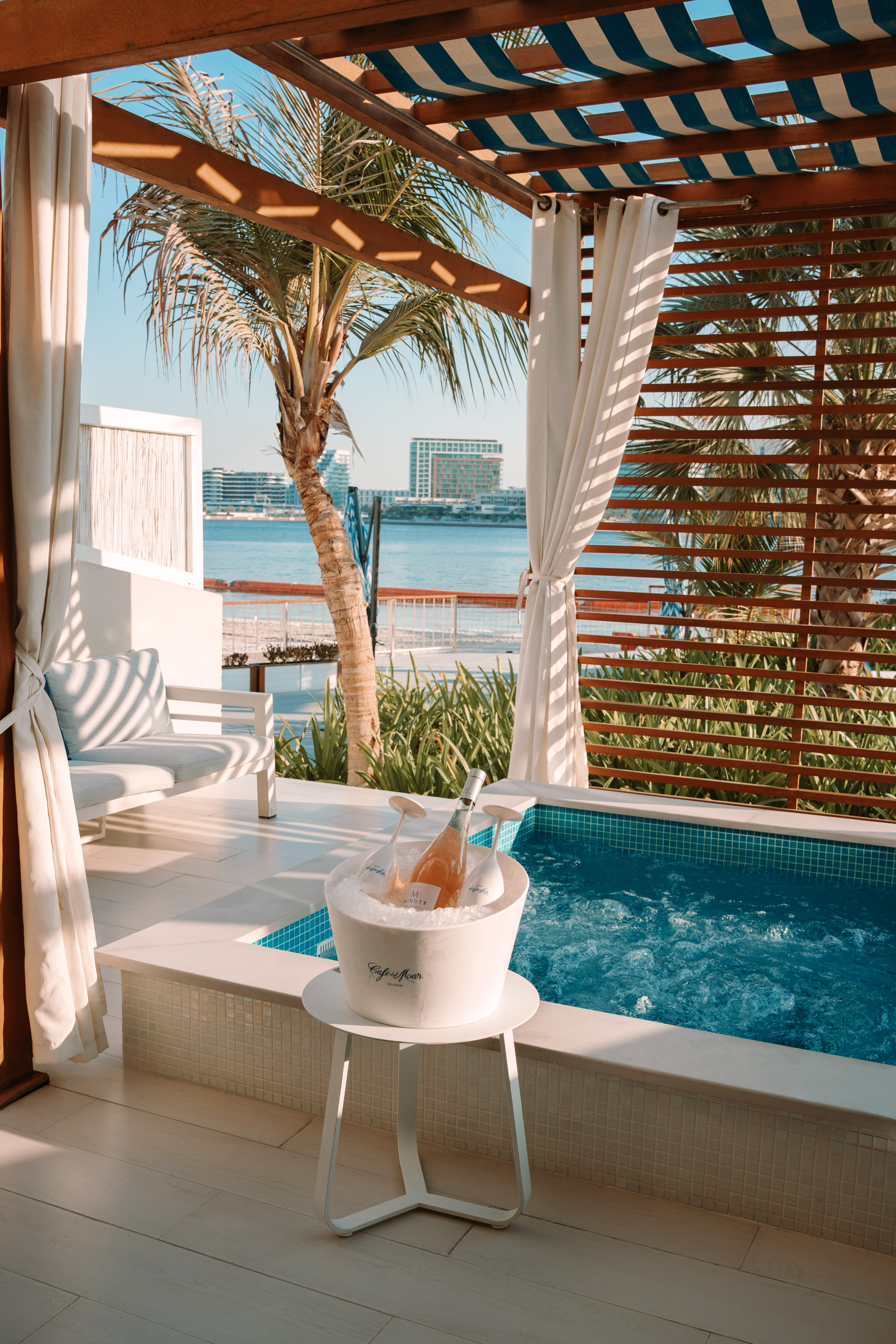 Café del Mar - Beach club in Abu Dhabi