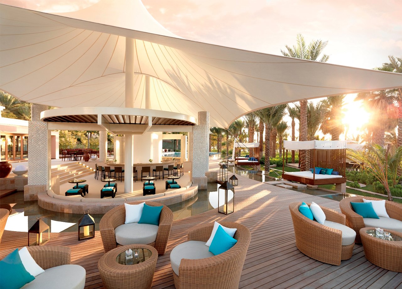 La Baie Lounge - Beach club in Dubai