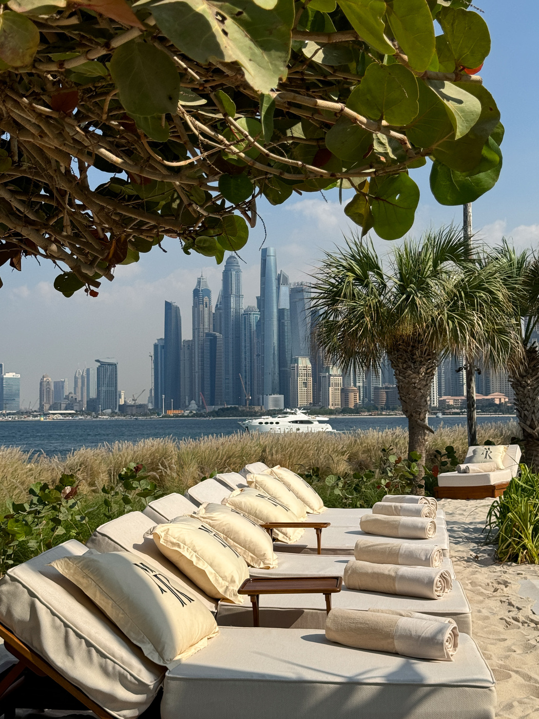 Maison Revka - Beach club in Dubai