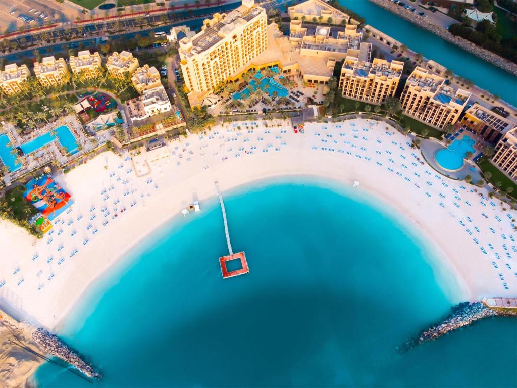 DoubleTree by Hilton Resort Marjan Island - Beach club in Ras Al Khaimah